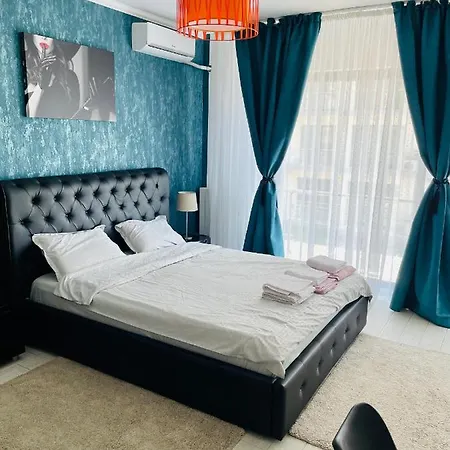 Desilva Mamaia