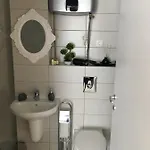 Ayan Desilva Apartman