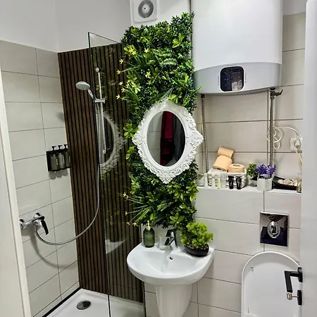 Ayan Desilva Apartment *